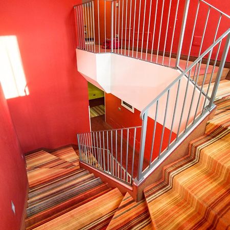 Hotel Fortyfive Кивасо Екстериор снимка